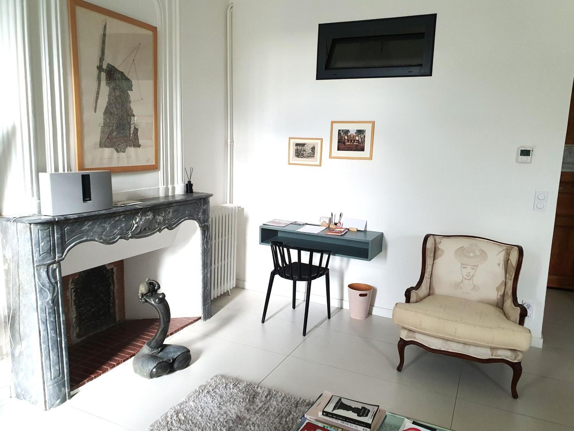 Beautiful Art Lovers Apartment Безье Экстерьер фото